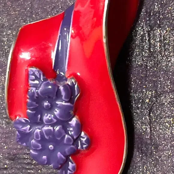 VTG Red Hat Society Jewelry Lot Liz Claiborne Enamel Hat Brooch 3 Sets Earrings - Picture 8 of 9